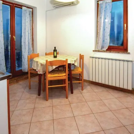 Lovely In With Kitchen Apartman *